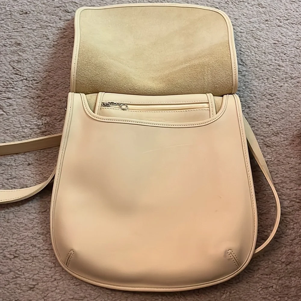 Coach Crossbody Bag - Picture 7 of 9